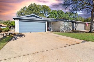 1122 Glen Creek Drive, Mansfield, TX 76063