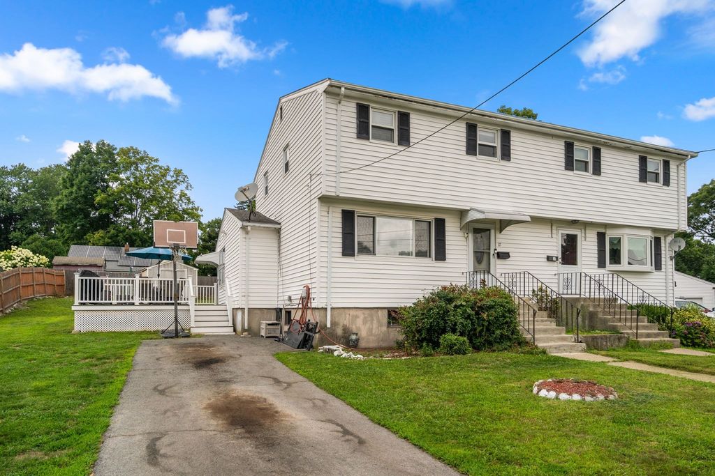 17 Louis Ln 17, Randolph, MA 02368