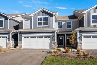 678 Cassia Court, Crystal Lake, IL 60012