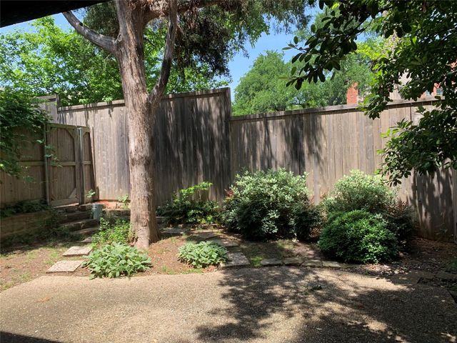 6949 Helsem Way 131, Dallas, TX 75230