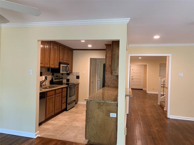 6949 Helsem Way 131, Dallas, TX 75230