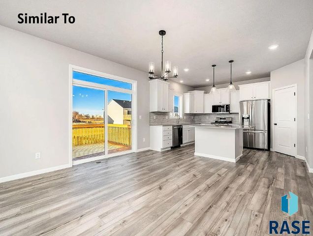 2001 N Valley View Rd Road, Sioux Falls, SD 57107