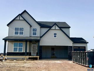 2001 N Valley View Rd Road, Sioux Falls, SD 57107