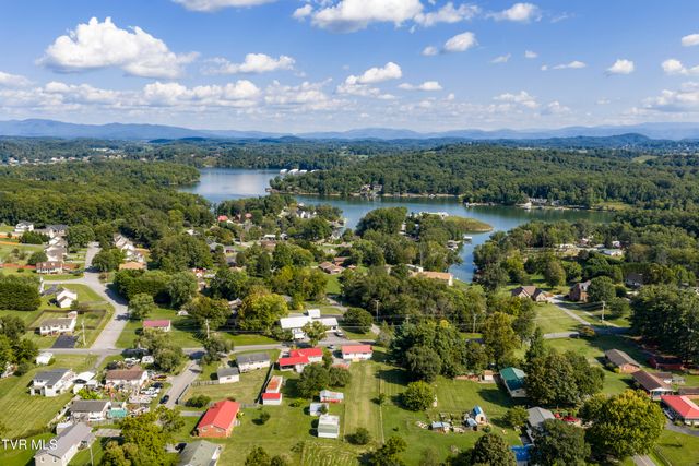 533 Oak Grove Road, Gray, TN 37615