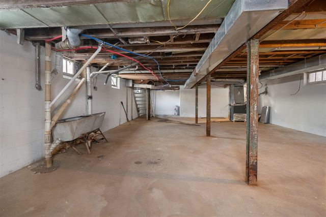 13405 Corbett Avenue, Detroit, MI 48213