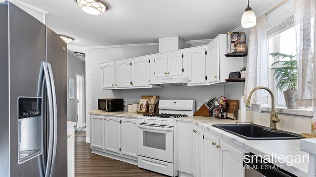 5393 15 Mile Road, Cedar Springs, MI 49319