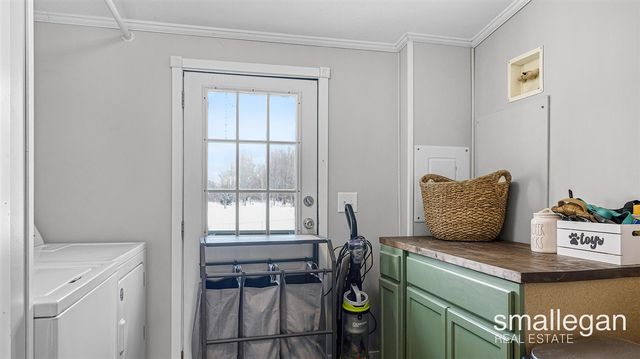 5393 15 Mile Road, Cedar Springs, MI 49319