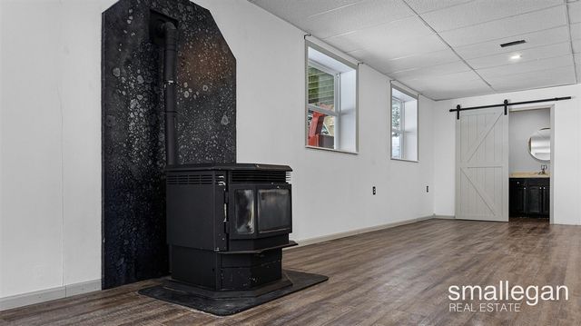 5393 15 Mile Road, Cedar Springs, MI 49319