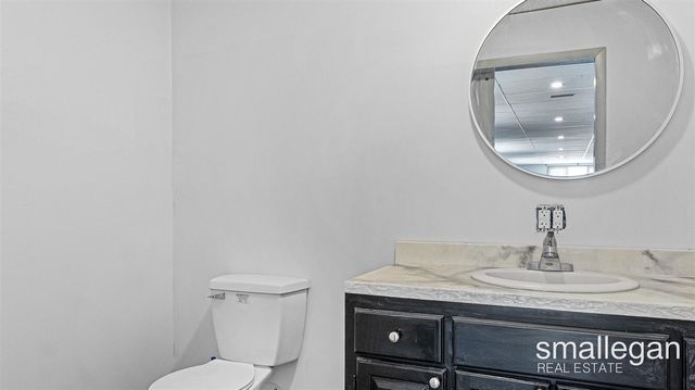 5393 15 Mile Road, Cedar Springs, MI 49319