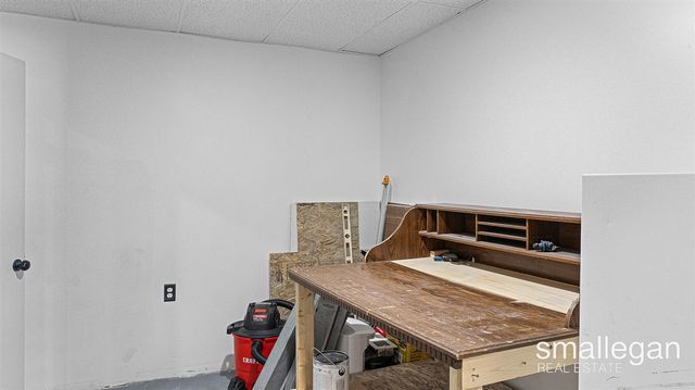 5393 15 Mile Road, Cedar Springs, MI 49319