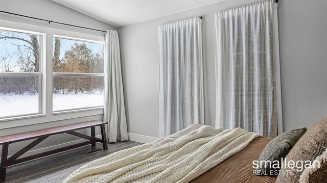 5393 15 Mile Road, Cedar Springs, MI 49319