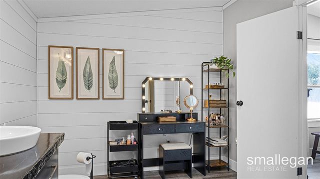 5393 15 Mile Road, Cedar Springs, MI 49319