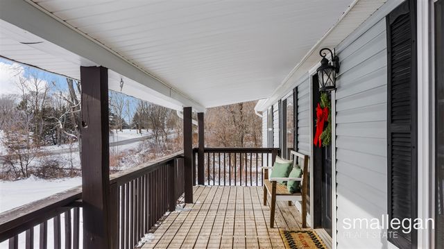 5393 15 Mile Road, Cedar Springs, MI 49319