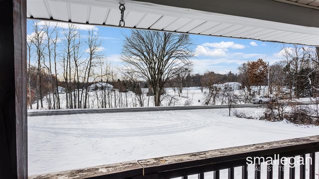 5393 15 Mile Road, Cedar Springs, MI 49319