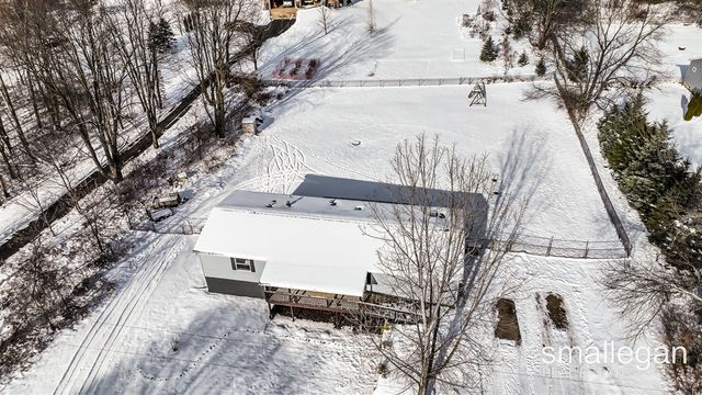 5393 15 Mile Road, Cedar Springs, MI 49319