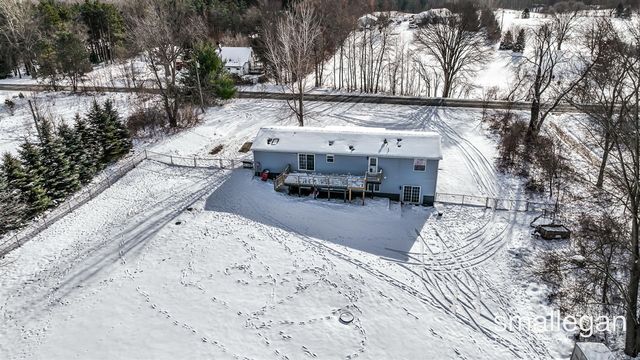 5393 15 Mile Road, Cedar Springs, MI 49319