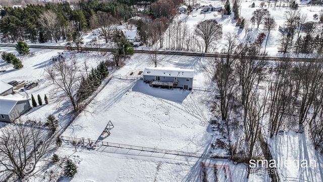 5393 15 Mile Road, Cedar Springs, MI 49319