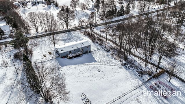 5393 15 Mile Road, Cedar Springs, MI 49319