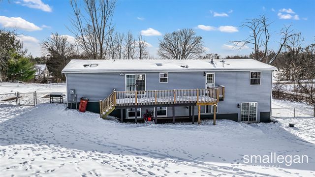 5393 15 Mile Road, Cedar Springs, MI 49319