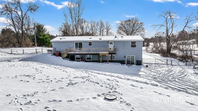 5393 15 Mile Road, Cedar Springs, MI 49319