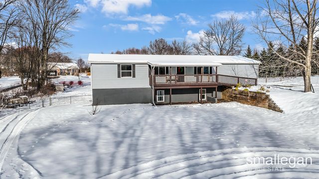 5393 15 Mile Road, Cedar Springs, MI 49319