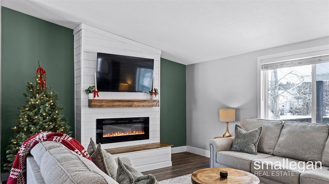 5393 15 Mile Road, Cedar Springs, MI 49319