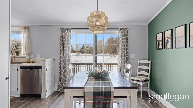 5393 15 Mile Road, Cedar Springs, MI 49319