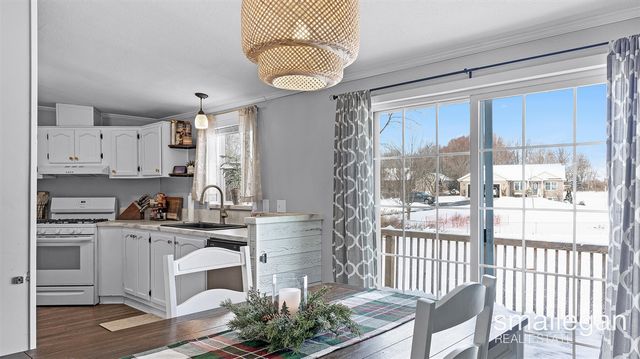 5393 15 Mile Road, Cedar Springs, MI 49319