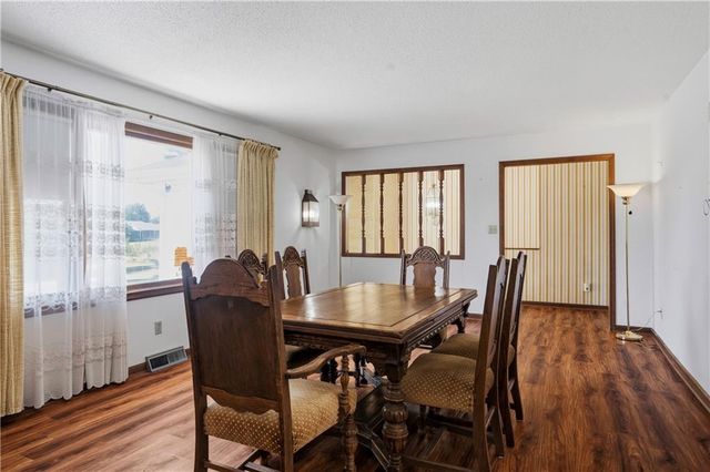 16670 Leavenworth Road, Basehor, KS 66007