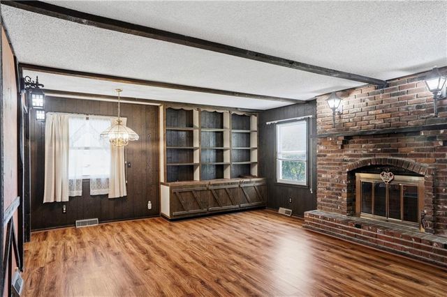 16670 Leavenworth Road, Basehor, KS 66007