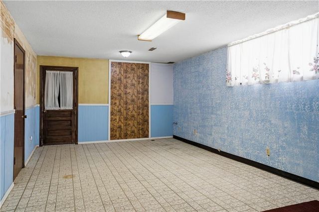 16670 Leavenworth Road, Basehor, KS 66007
