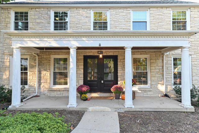 8128 W Wisconsin AVENUE, Wauwatosa, WI 53213