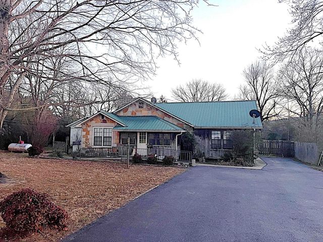 1201 E Main Street, Mountain View, AR 72560