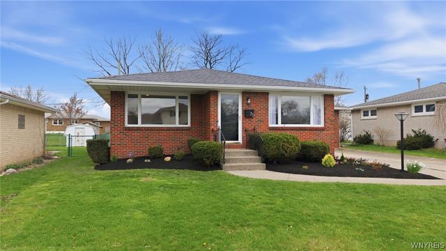 70 McKenzie Court, Cheektowaga, NY 14227