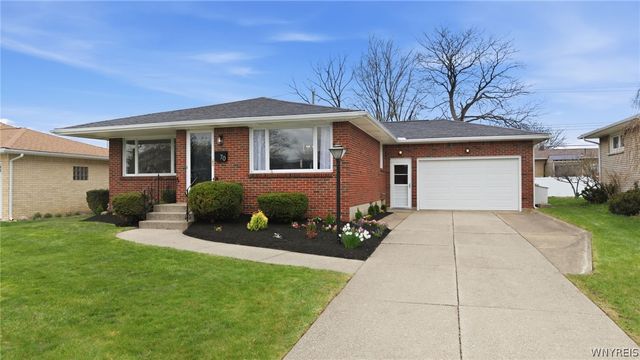 70 McKenzie Court, Cheektowaga, NY 14227