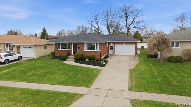 70 McKenzie Court, Cheektowaga, NY 14227