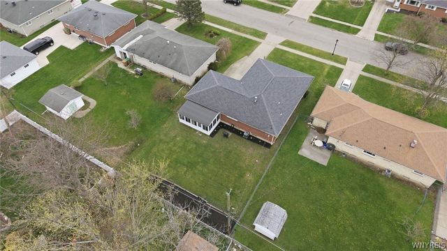 70 McKenzie Court, Cheektowaga, NY 14227