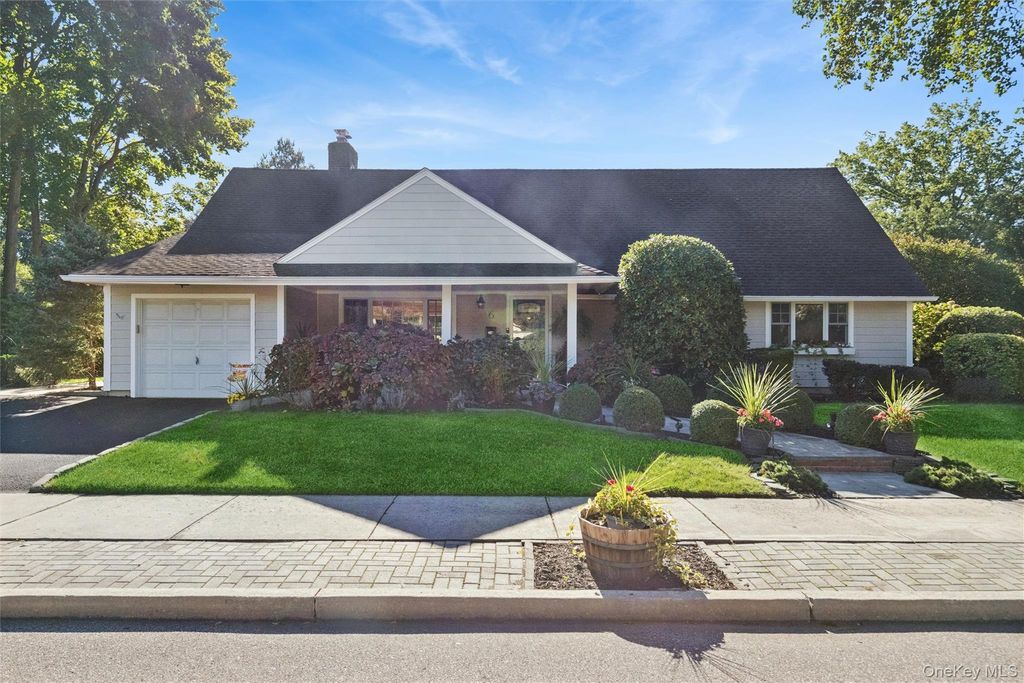 6 6th Place, Garden City, NY 11530 — exterior