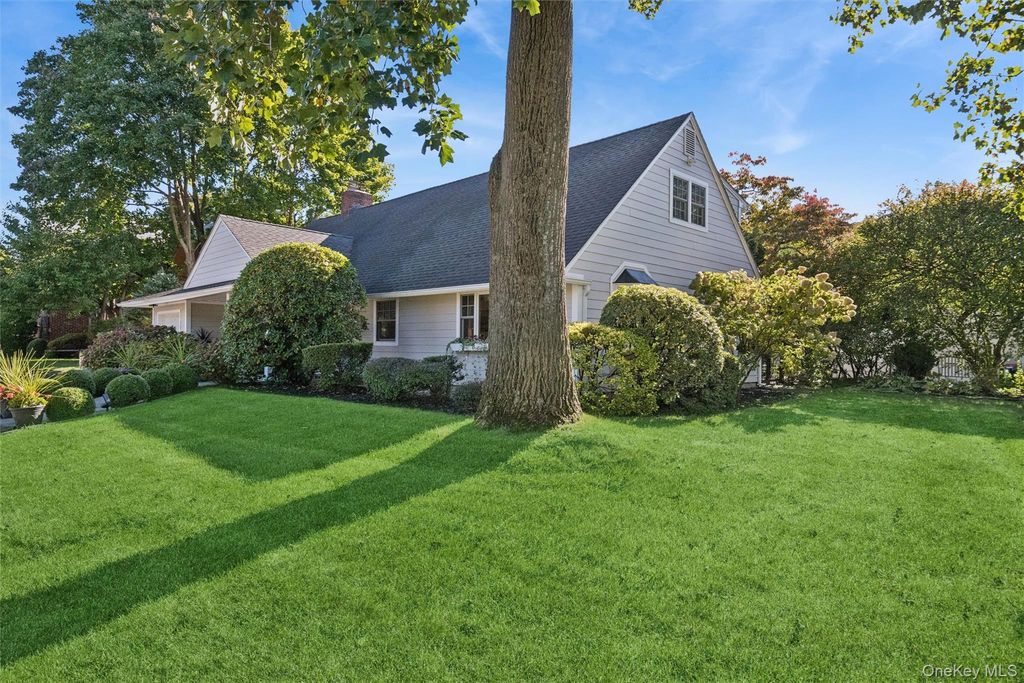 6 6th Place, Garden City, NY 11530 — photo 3