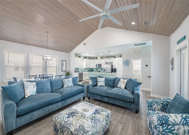 3087 S 11th St 400, Port Aransas, TX 78373