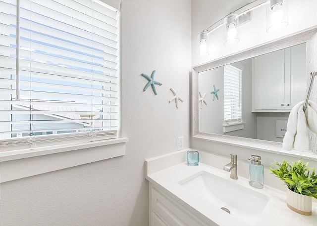 3087 S 11th St 400, Port Aransas, TX 78373