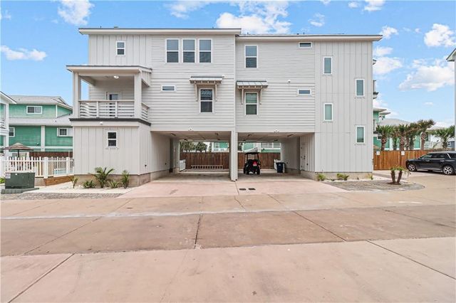 3087 S 11th St 400, Port Aransas, TX 78373