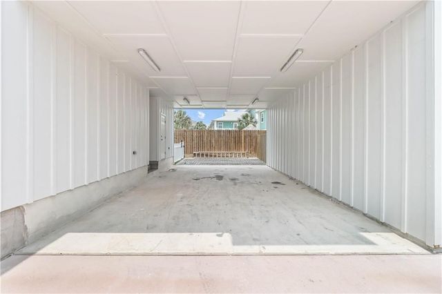 3087 S 11th St 400, Port Aransas, TX 78373