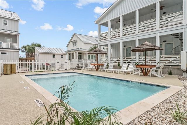 3087 S 11th St 400, Port Aransas, TX 78373