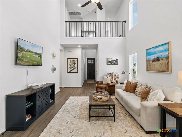890 Casetta Trail 9, New Braunfels, TX 78130
