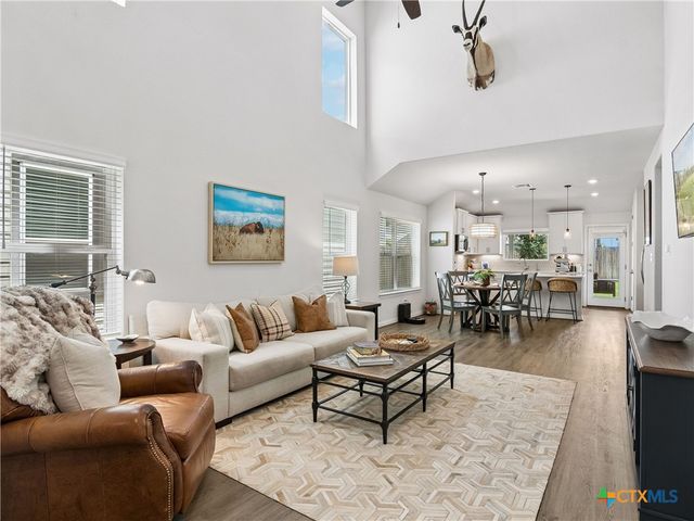 890 Casetta Trail 9, New Braunfels, TX 78130