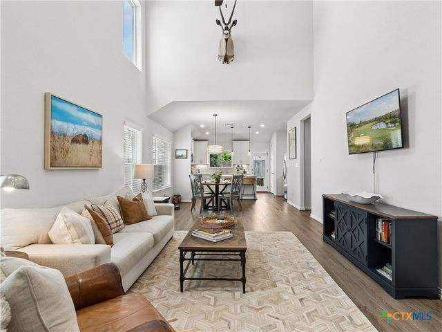 890 Casetta Trail 9, New Braunfels, TX 78130