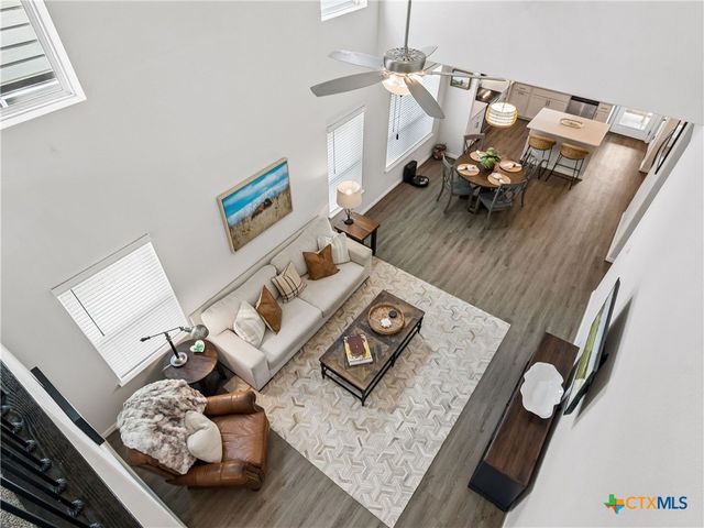 890 Casetta Trail 9, New Braunfels, TX 78130