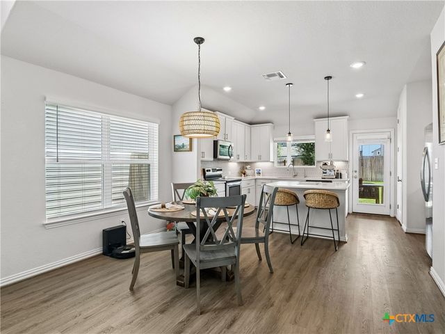 890 Casetta Trail 9, New Braunfels, TX 78130