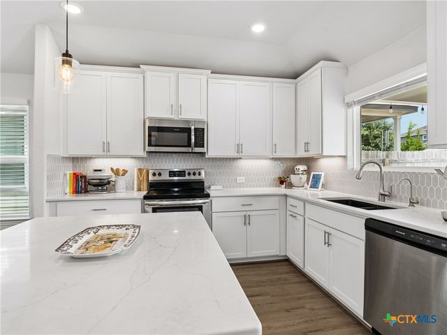 890 Casetta Trail 9, New Braunfels, TX 78130